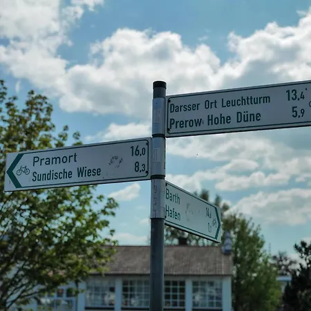 Ferienwohnungen Meerfarbig Ostseeheilbad Zingst Exterior foto