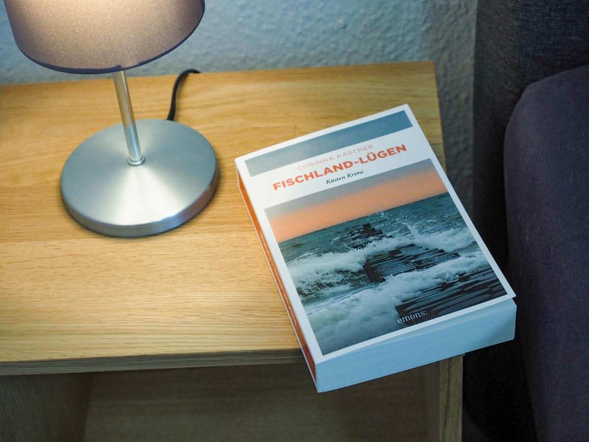 Meerfarbig - Terrasse Mit Strandkorb Oder Balkon - E-ladesaeule - Parkplatz - Wlan - Fahrradschuppen - Waschtrockner - Ruhig Und Zentral - Haustierfrei - Nichtraucher Lejlighed Zingst