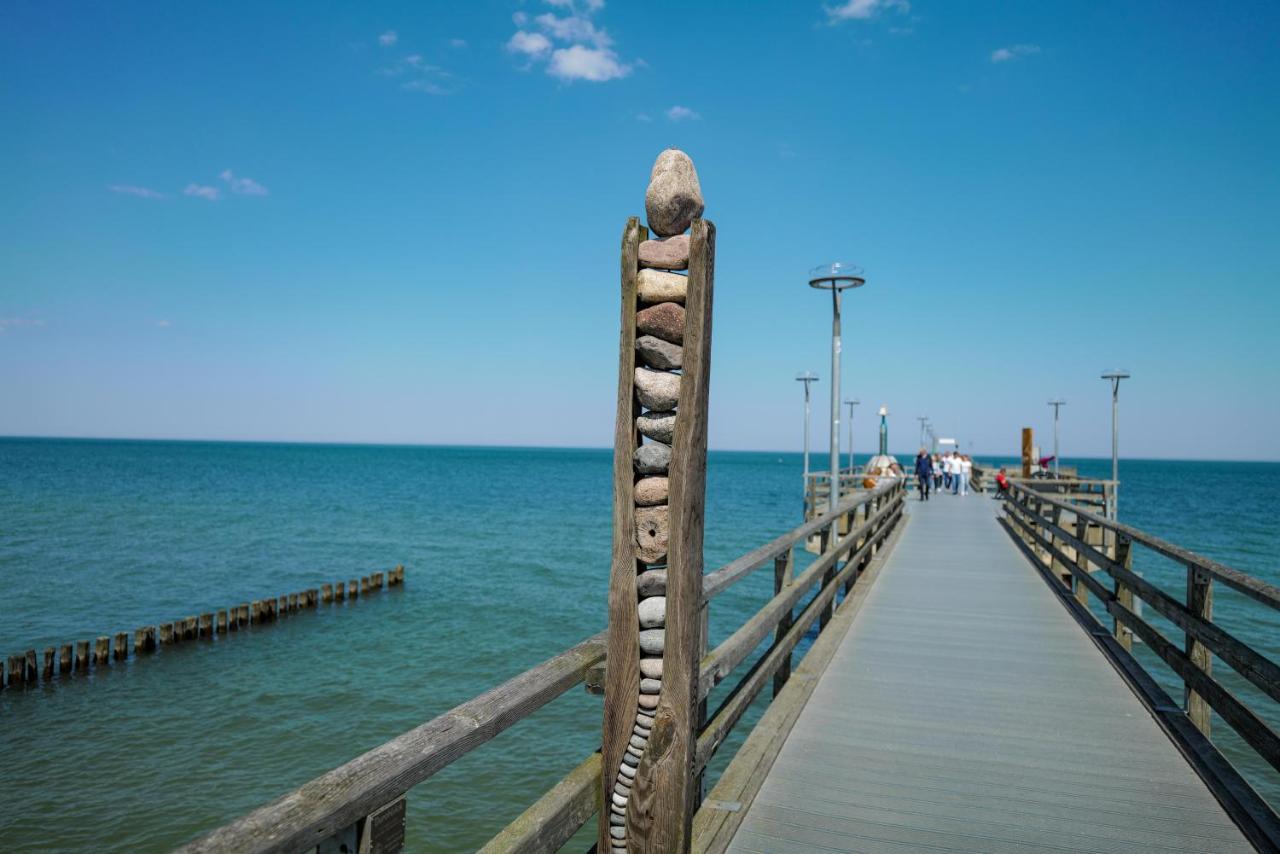 Meerfarbig * Ostseeheilbad Zingst